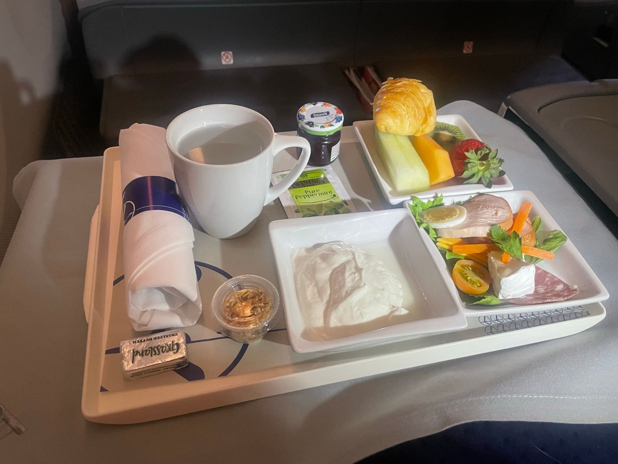 LOT O7 789 Breakfast