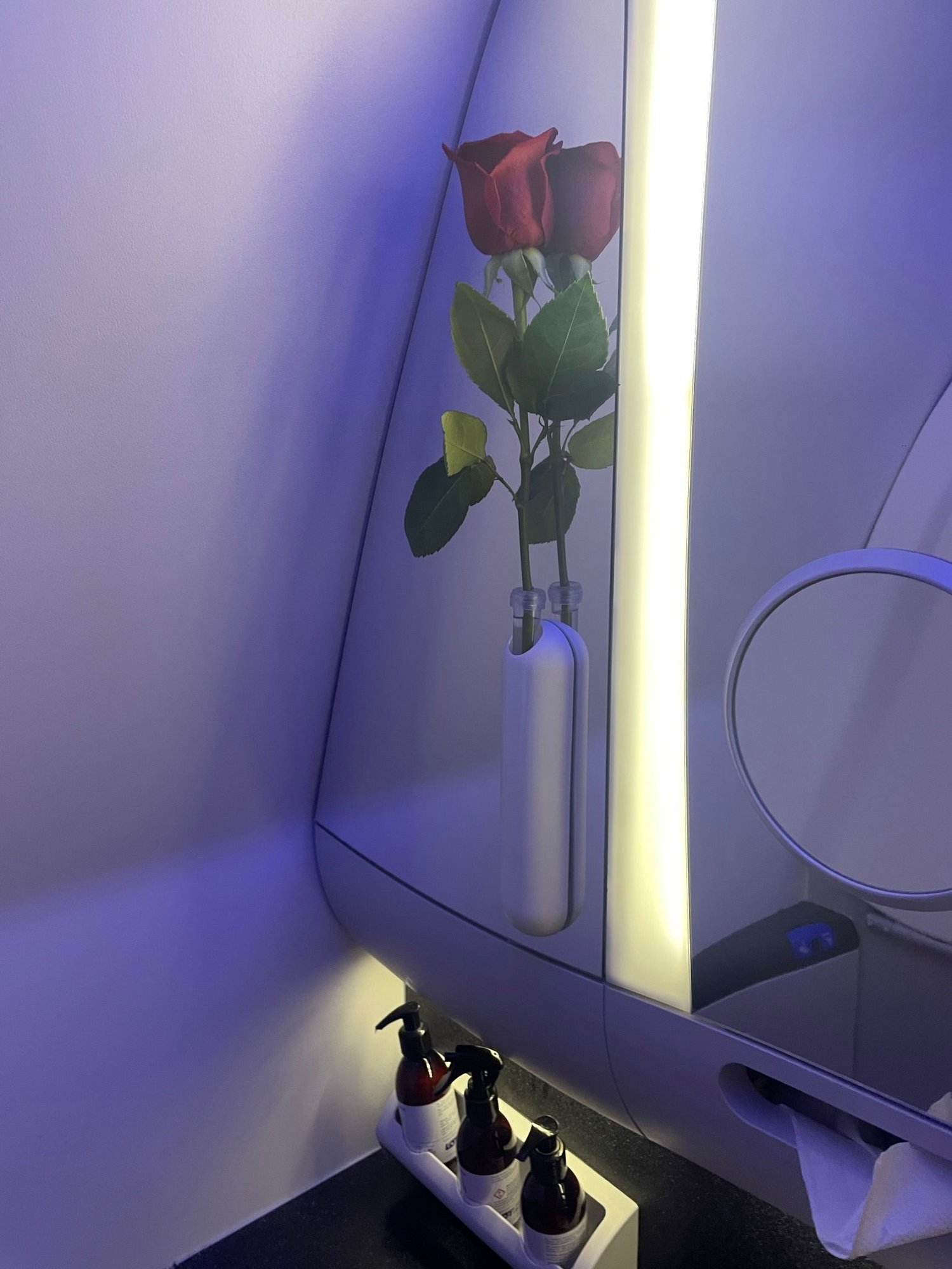 LOT O7 789 Lavatory