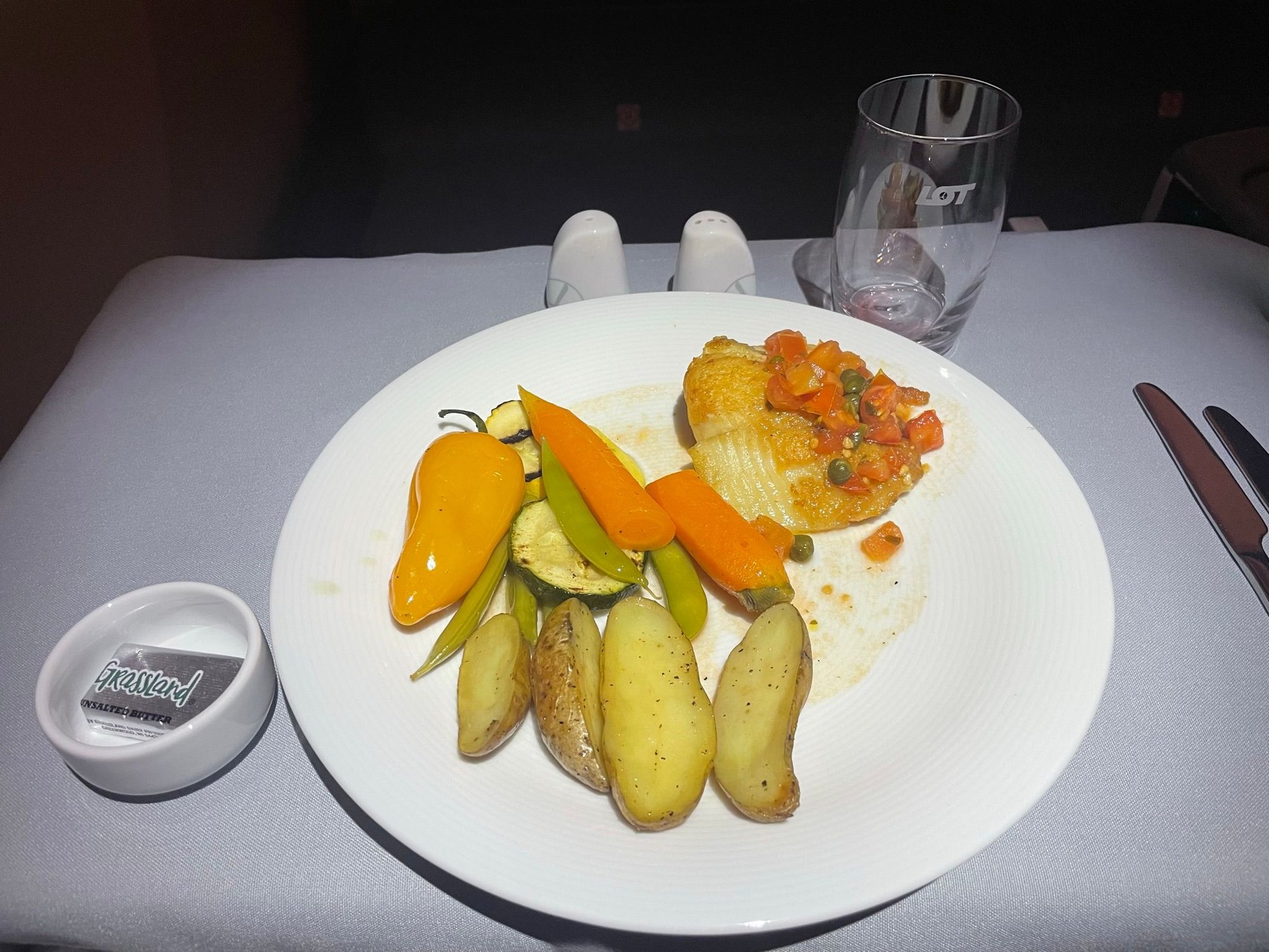 LOT O7 789 Main Course