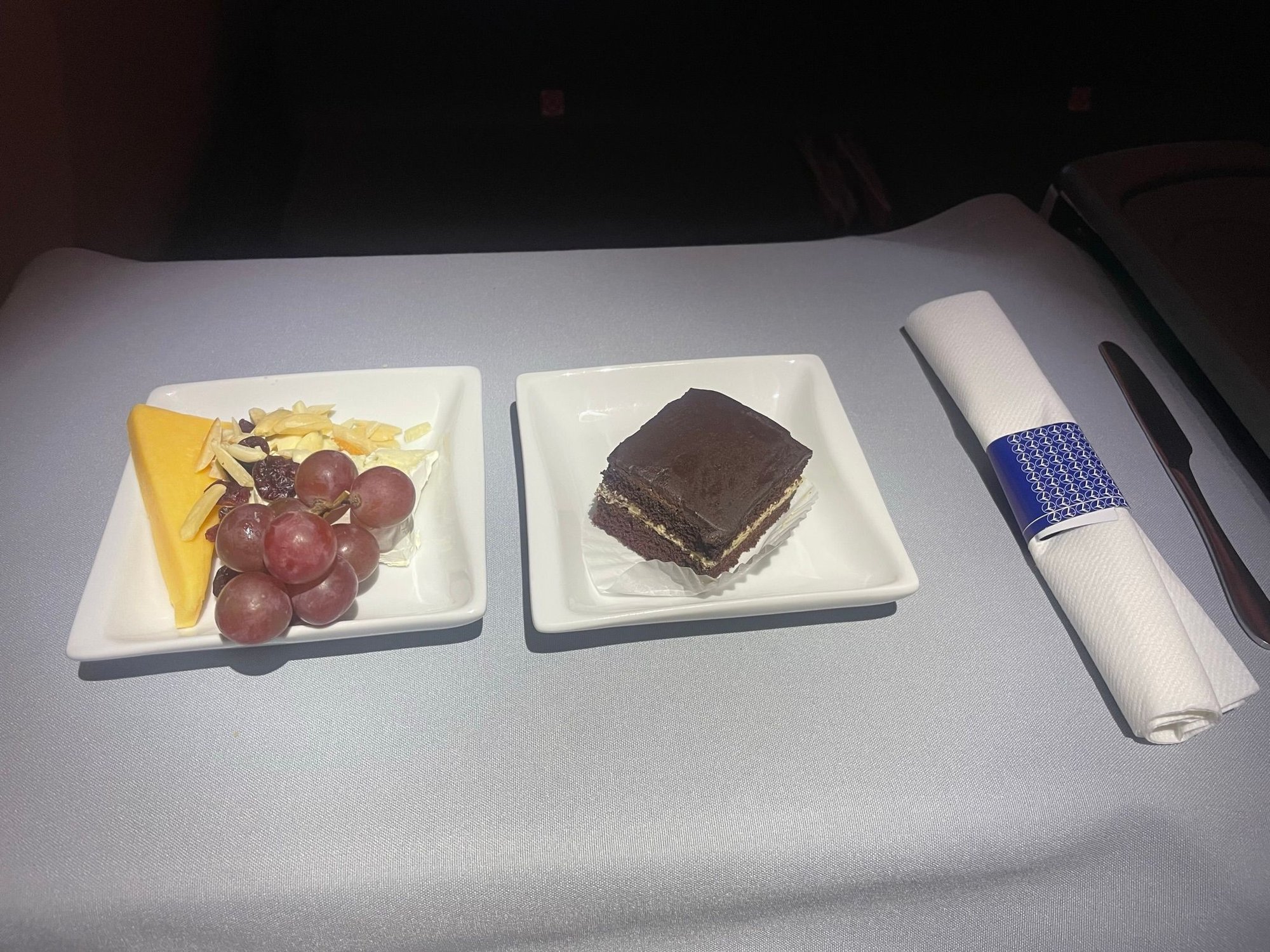 LOT O7 789 Dessert