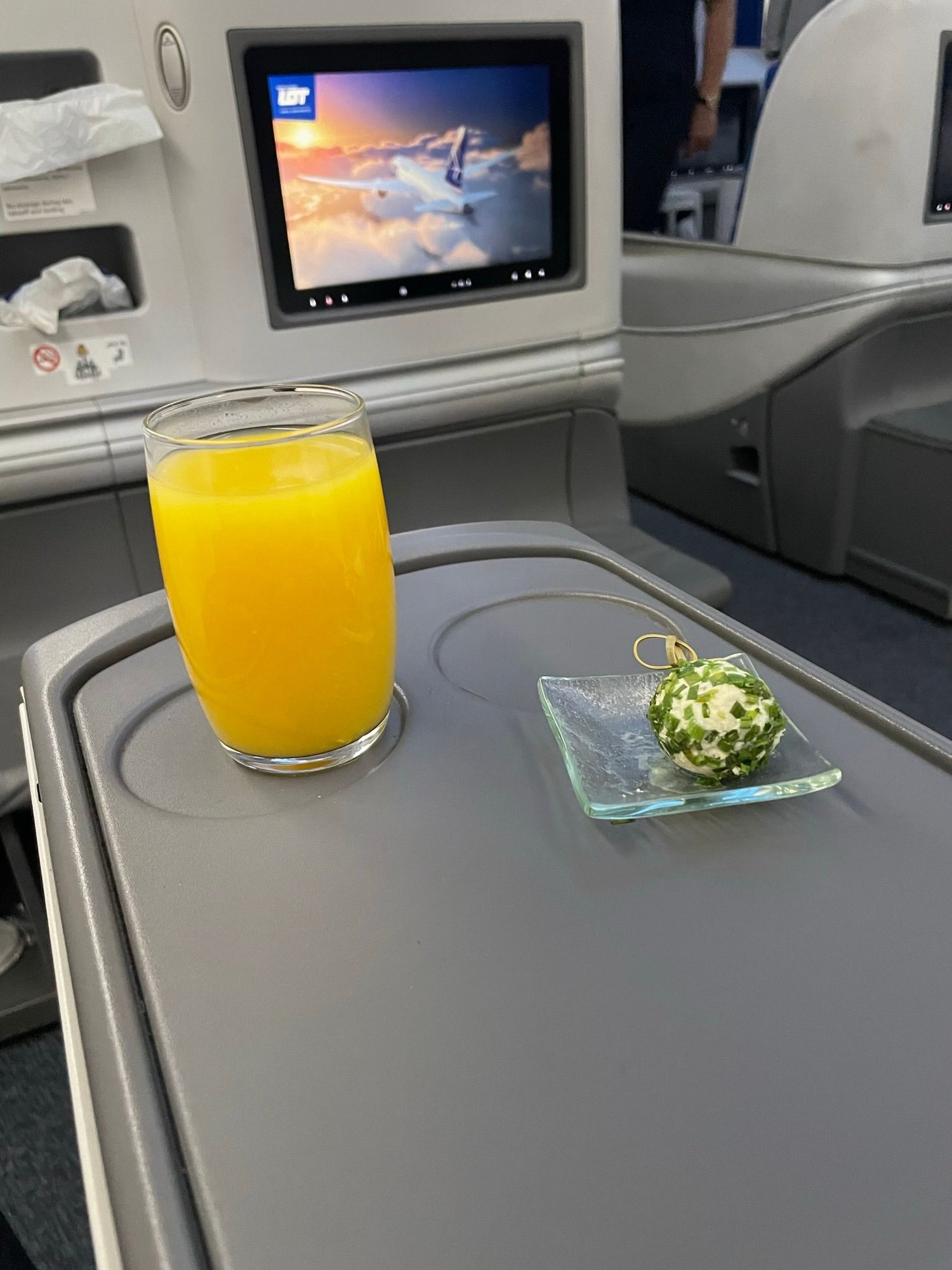 LOT O7 789 Pre Departure Beverage