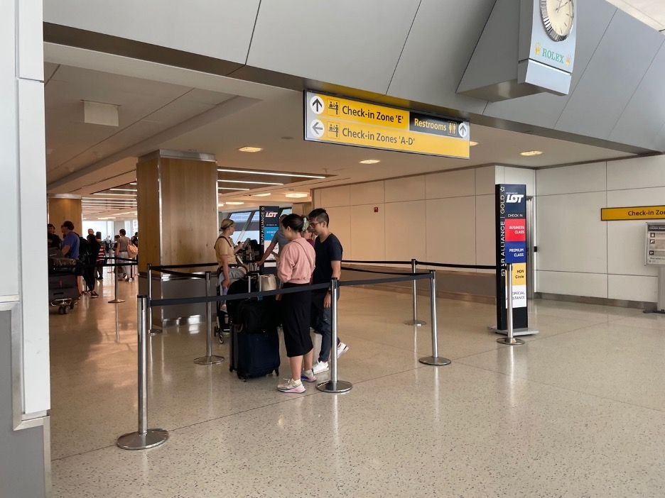 T7 LOT Check In JFK
